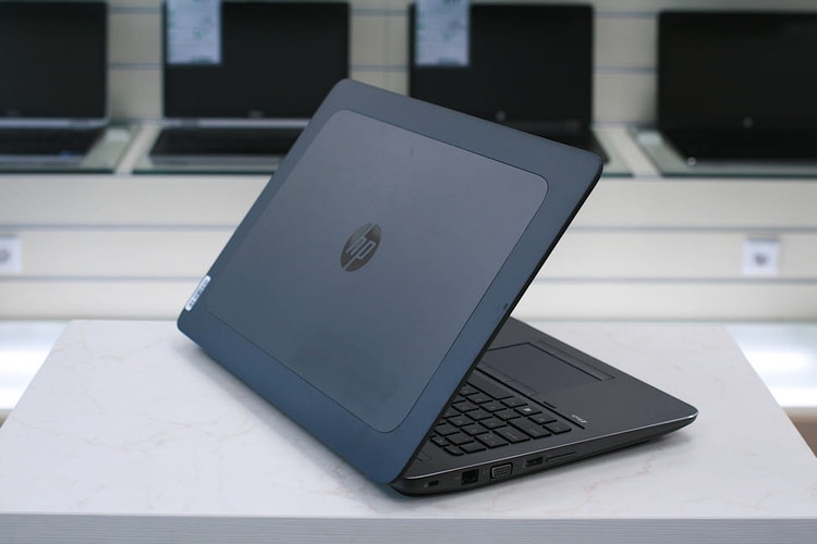 لپ تاپ رندرینگ استوک HP ZBook 15 G3 i7 ورک استیشن