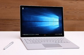 Microsoft Surface Laptop 2 Core i7 stock